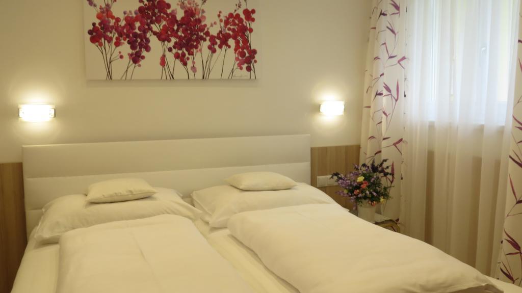 Apartement Maria Trost Graz Extérieur photo